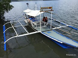 Discovery Island Resort