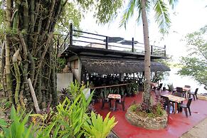 Discovery Island Resort