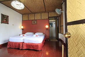 Discovery Island Resort