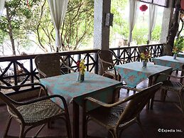 Discovery Island Resort