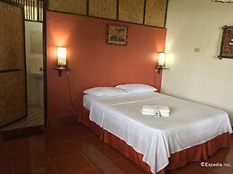 Discovery Island Resort