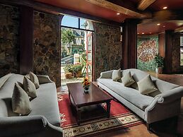 Mercure Danang French Village Bana Hills