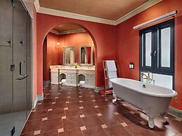 Mercure Danang French Village Bana Hills