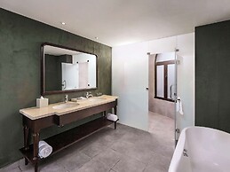 Mercure Danang French Village Bana Hills