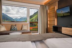 Hotel Alpina