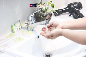 Zest Jemursari by Swiss-Belhotel International