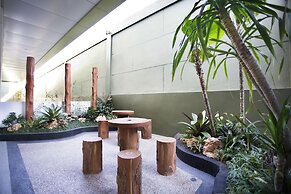 Zest Jemursari by Swiss-Belhotel International