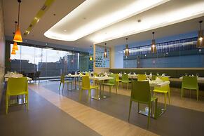 Zest Jemursari by Swiss-Belhotel International