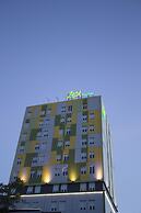 Zest Jemursari by Swiss-Belhotel International