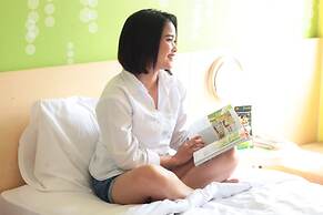 Zest Jemursari by Swiss-Belhotel International