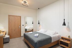 Elia Agia Marina Hotel