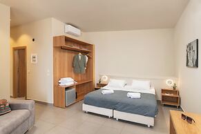 Elia Agia Marina Hotel