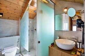 Elia Agia Marina Hotel