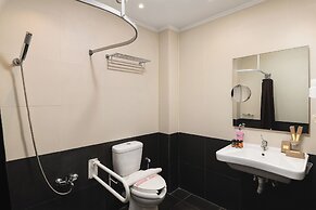 Elia Agia Marina Hotel