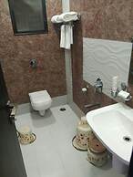 Hotel J P International