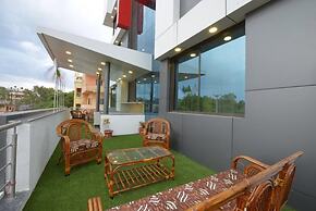 Hotel J P International