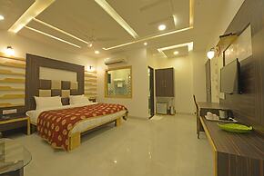 Hotel J P International