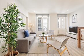 Sitges Group Blue and White