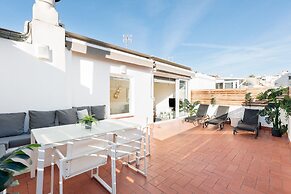 Sitges Group Blue and White