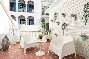 Sitges Group Blue and White