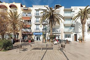 Sitges Group Beach Dreams