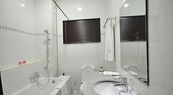 Sheer Luxury Apartments and Suites