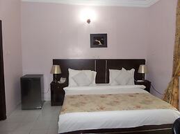 Sheer Luxury Apartments and Suites