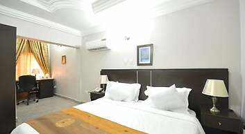 Sheer Luxury Apartments and Suites