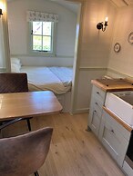 Dawn Chorus Holidays