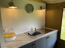 Dawn Chorus Holidays