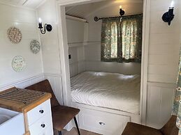 Dawn Chorus Holidays