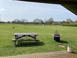 Dawn Chorus Holidays