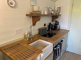 Dawn Chorus Holidays