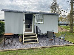 Dawn Chorus Holidays