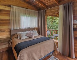 Cedrela Ecolodge