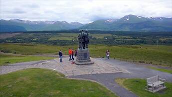 Chase The Wild Goose Hostel