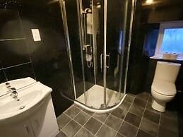 Chase The Wild Goose Hostel