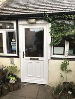 Chase The Wild Goose Hostel