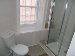 Niddry Street Apartments