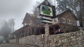 Antlers Inn