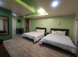Nikita's Place Hotel