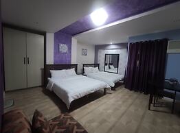 Nikita's Place Hotel