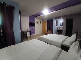 Nikita's Place Hotel