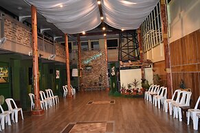 Nikita's Place Hotel