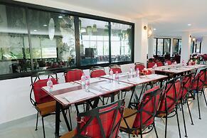 Play La Ploen Boutique Resort