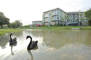 Play La Ploen Boutique Resort