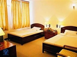 Nha Khach Tien Giang