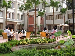 Nha Khach Tien Giang