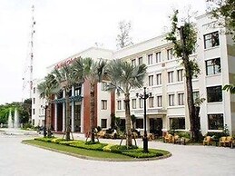 Nha Khach Tien Giang