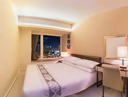 Kowloon Harbourfront Hotel